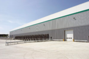 DDC160_Dartford_modern_logistics_warehouse